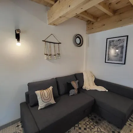 La Grange - 10 Couchages Дом отдыха *